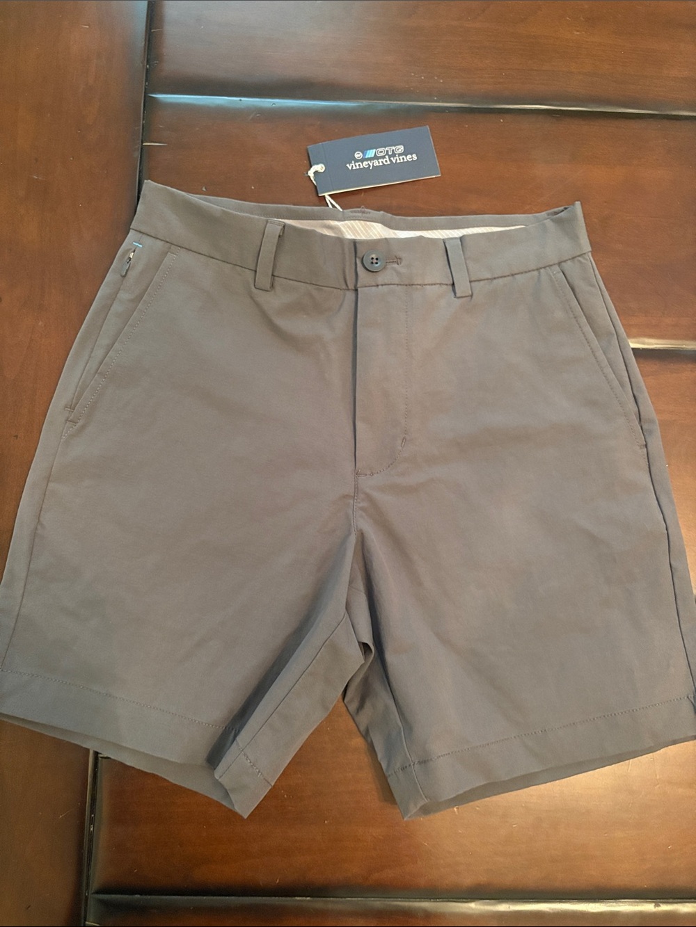 Vineyard Vines Men's Grey Flat Front Chino Shorts
